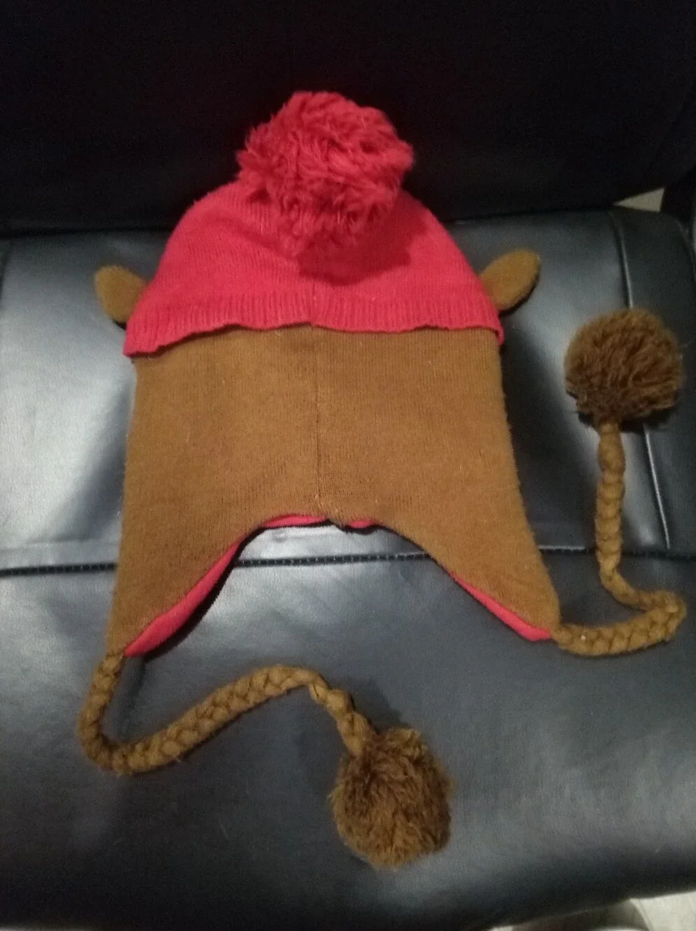 Buccee's Beaver Winter Hat Pom-Pom Earflap
